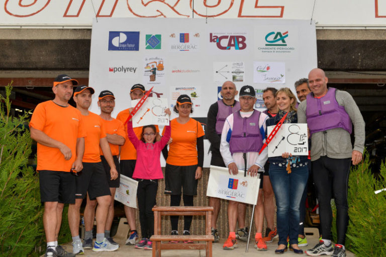 Photos de l'aviron challenge entreprise 2017 : sarl marquant à la remise des trophés